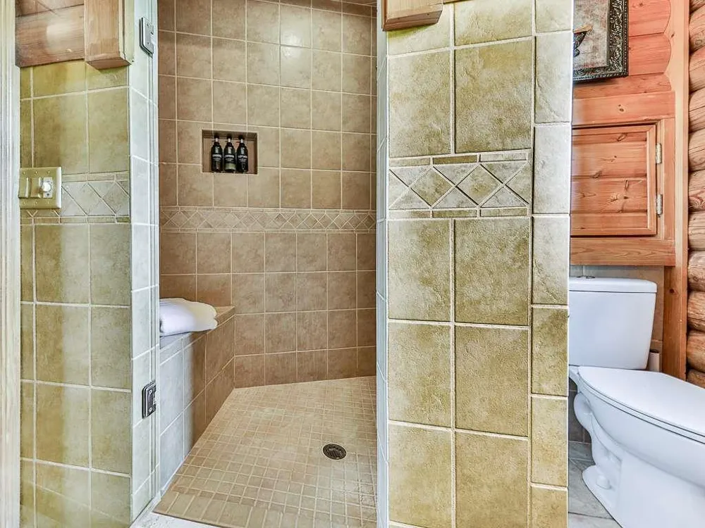 201 Mountainside Parkway Ellijay, GA 30536
