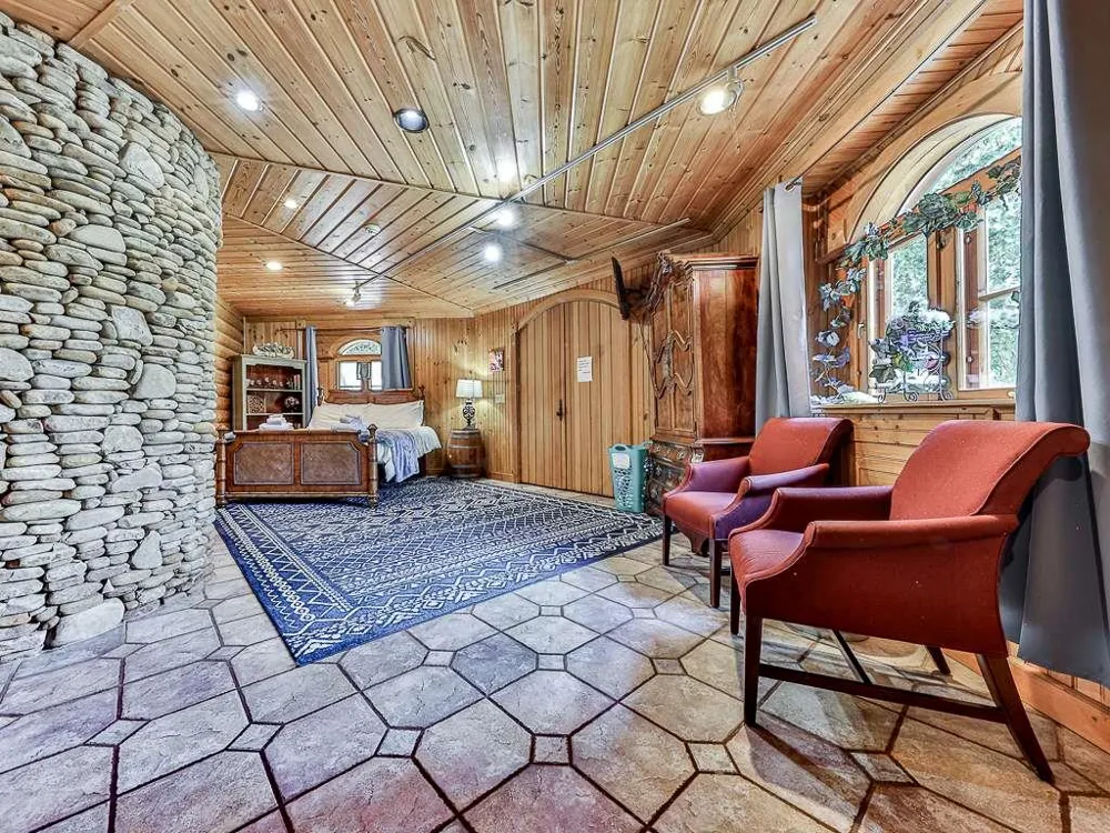 201 Mountainside Parkway Ellijay, GA 30536