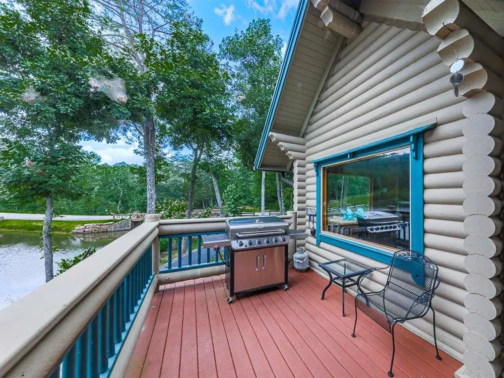 201 Mountainside Parkway Ellijay, GA 30536