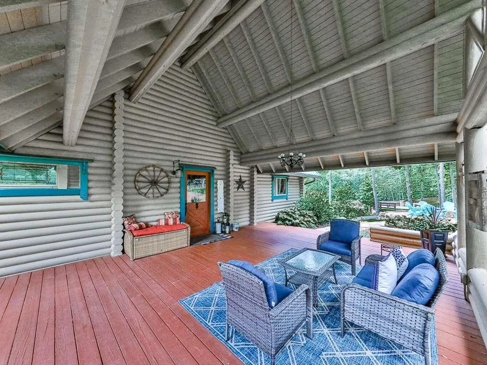 201 Mountainside Parkway Ellijay, GA 30536