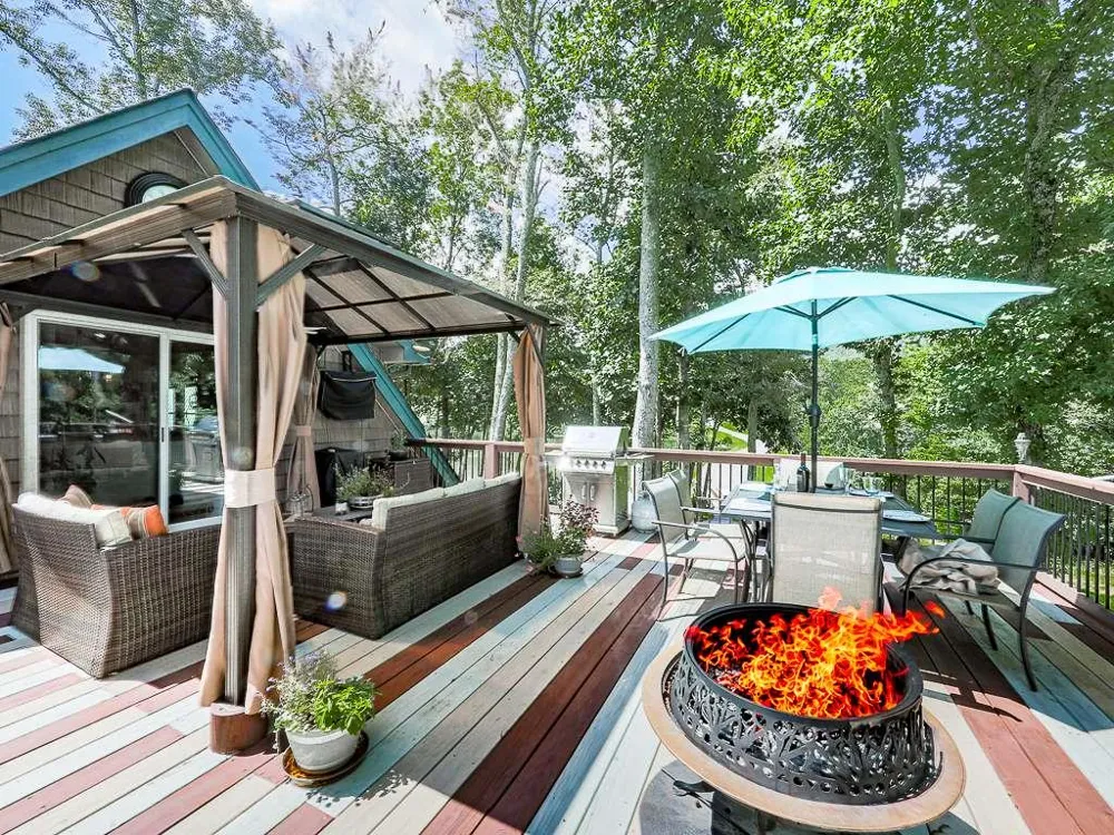201 Mountainside Parkway Ellijay, GA 30536
