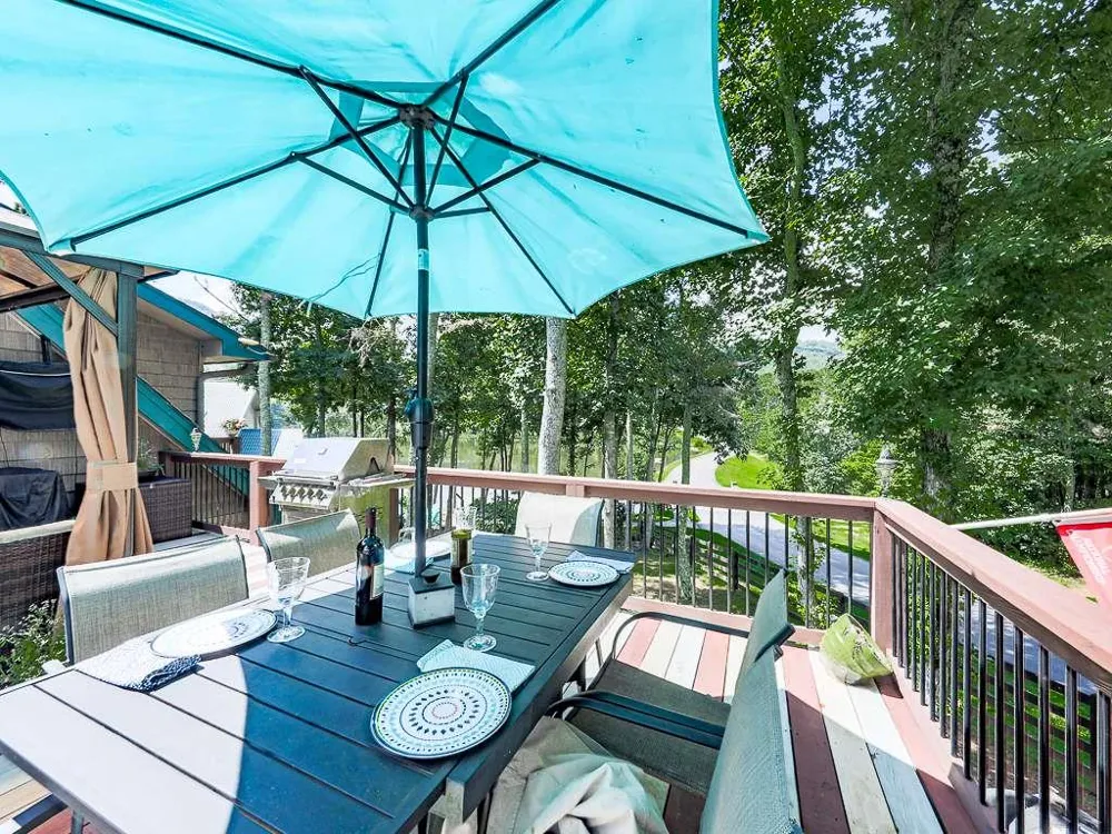 201 Mountainside Parkway Ellijay, GA 30536