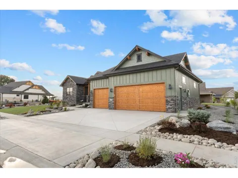 1366 Eliza Avenue