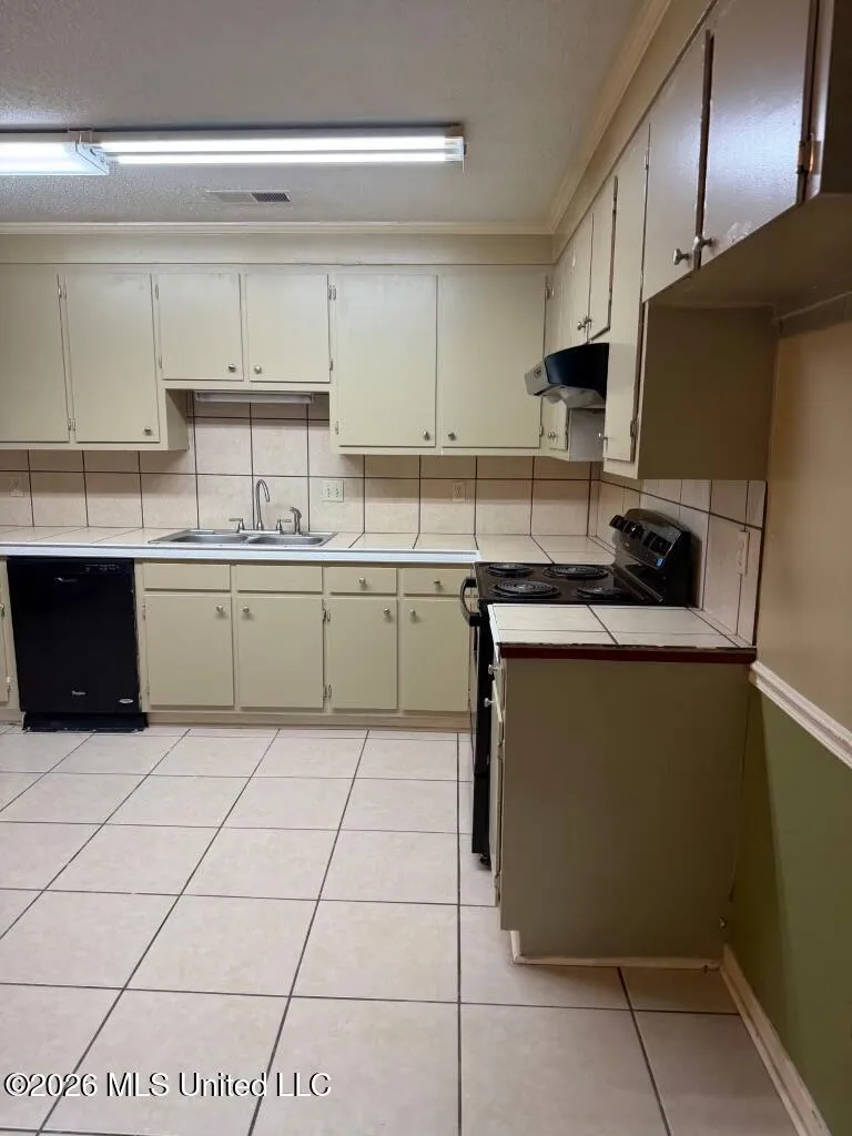 2558 Mourning Dove Street Greenville, MS 38701