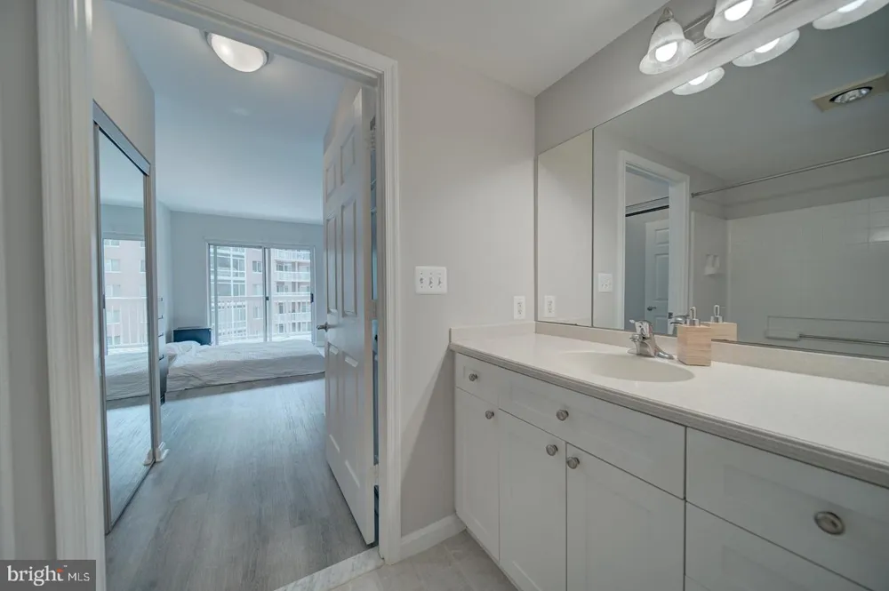3101 HAMPTON DRIVE #1214 Alexandria, VA 22302