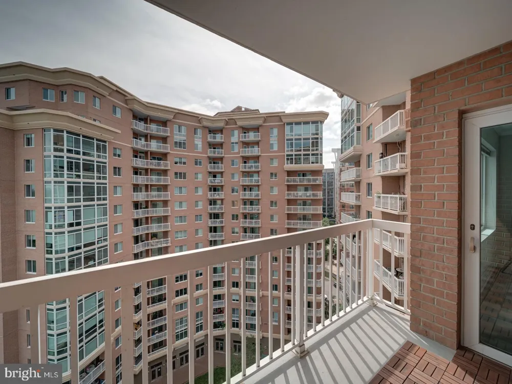 3101 HAMPTON DRIVE #1214 Alexandria, VA 22302