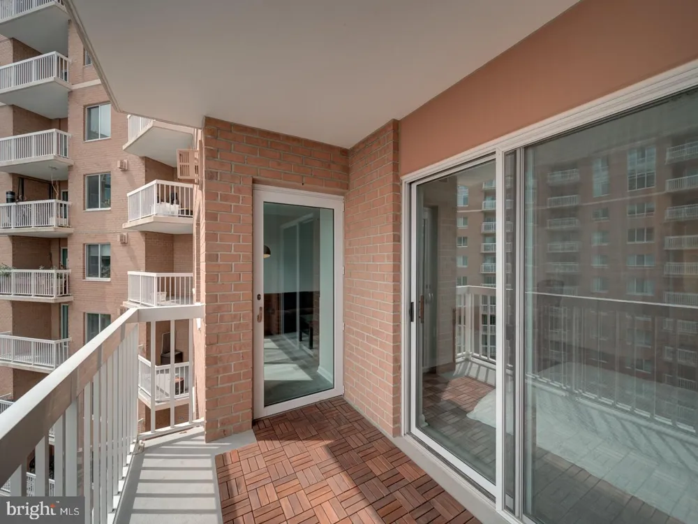 3101 HAMPTON DRIVE #1214 Alexandria, VA 22302