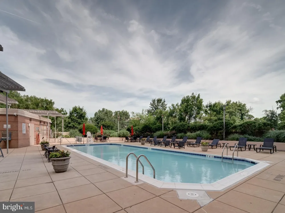 3101 HAMPTON DRIVE #1214 Alexandria, VA 22302