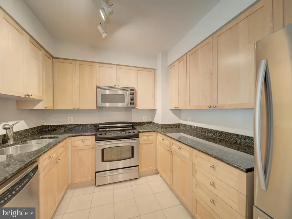 3101 HAMPTON DRIVE #1214 Alexandria, VA 22302