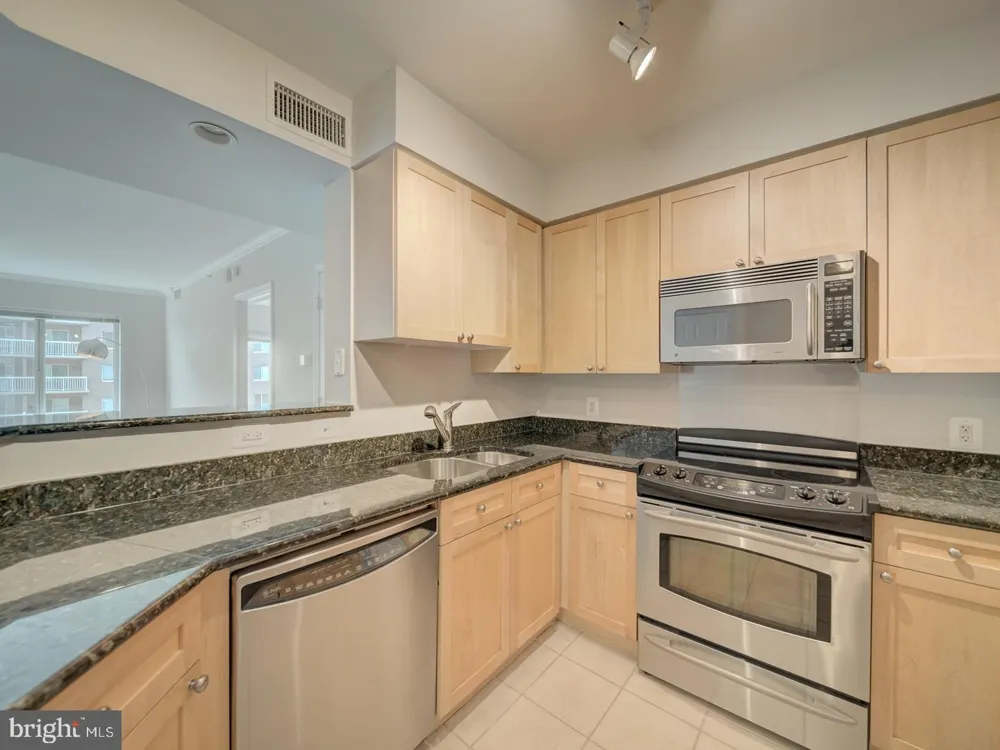 3101 HAMPTON DRIVE #1214 Alexandria, VA 22302
