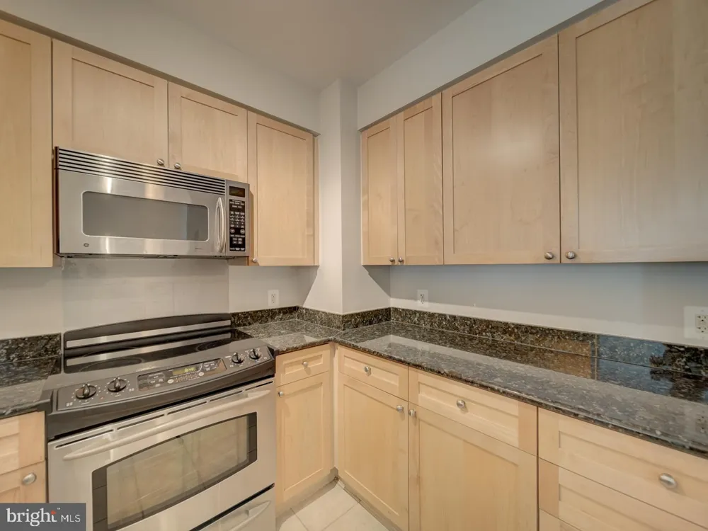 3101 HAMPTON DRIVE #1214 Alexandria, VA 22302