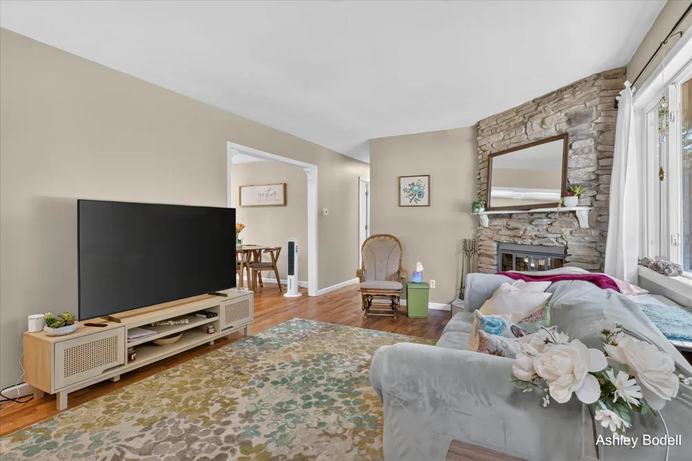 1448 Baywicke Drive SE Lowell, MI 49331