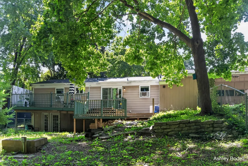 1448 Baywicke Drive SE Lowell, MI 49331
