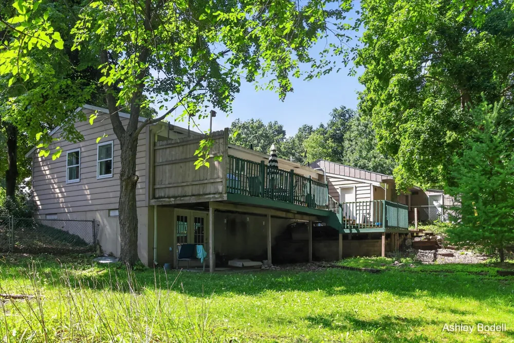 1448 Baywicke Drive SE Lowell, MI 49331
