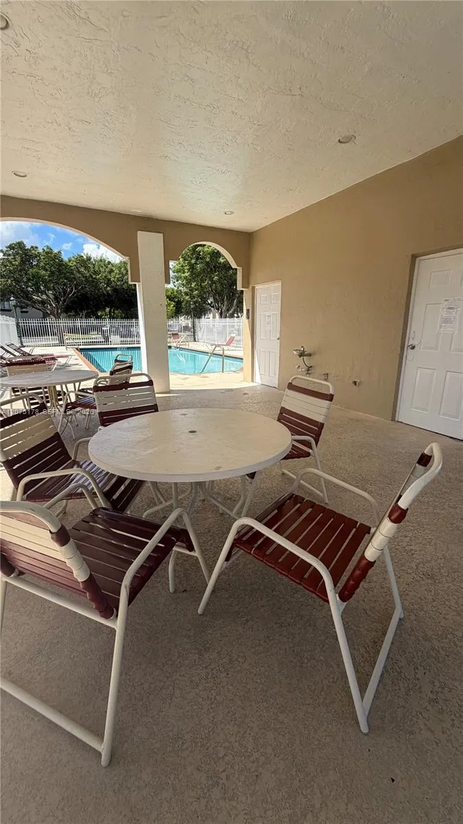 15771 SW 137th Ave #201 Miami, FL 33177