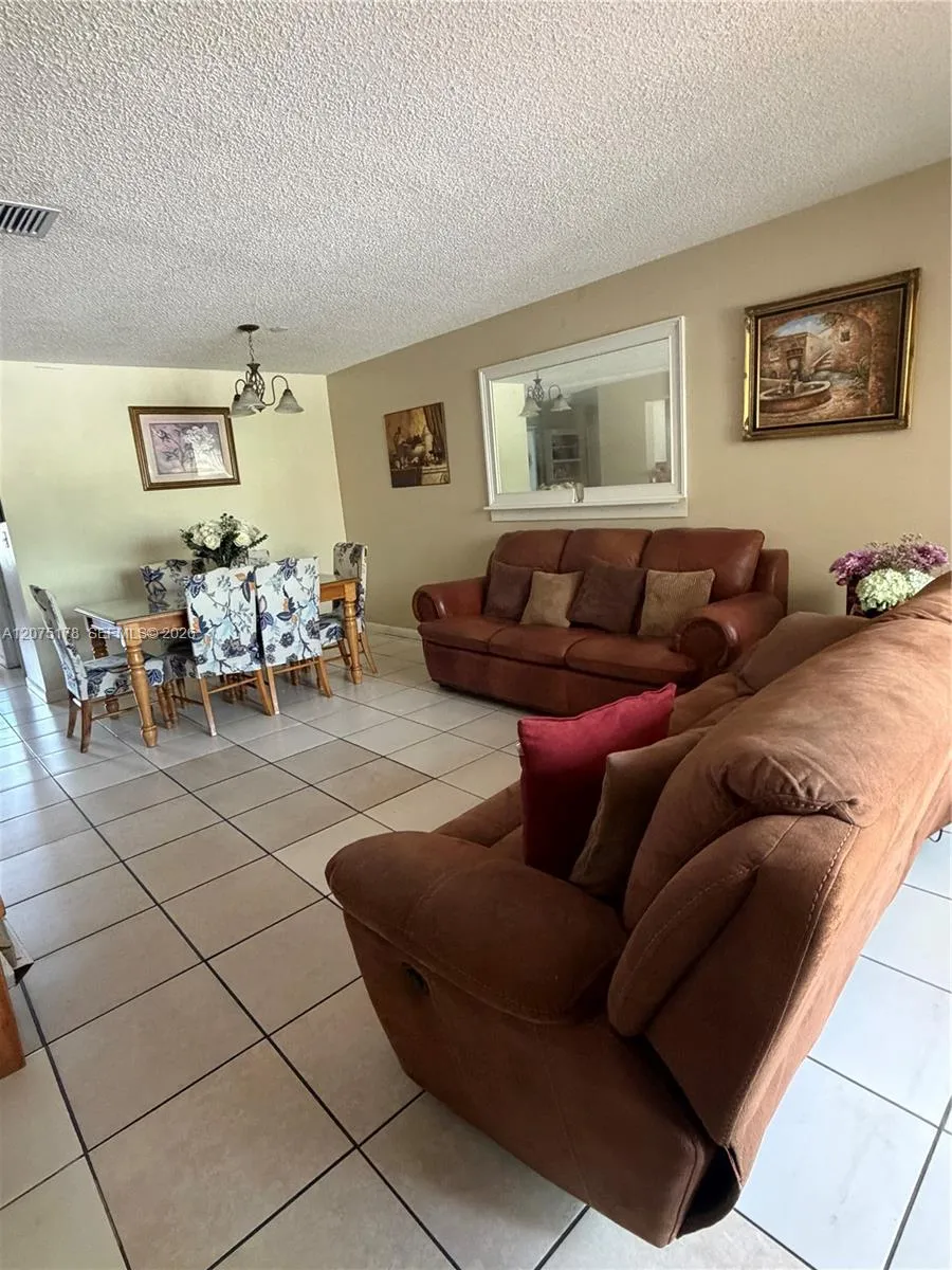 15771 SW 137th Ave #201 Miami, FL 33177