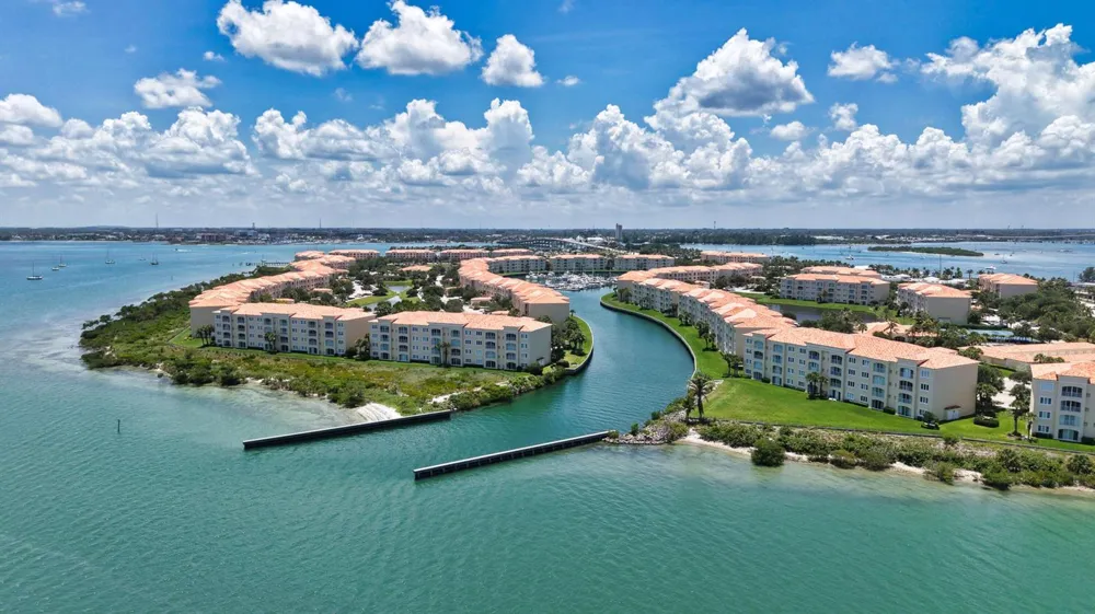 3 HARBOUR ISLE DRIVE E #303 Fort Pierce, FL 34949