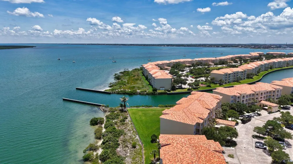 3 HARBOUR ISLE DRIVE E #303 Fort Pierce, FL 34949