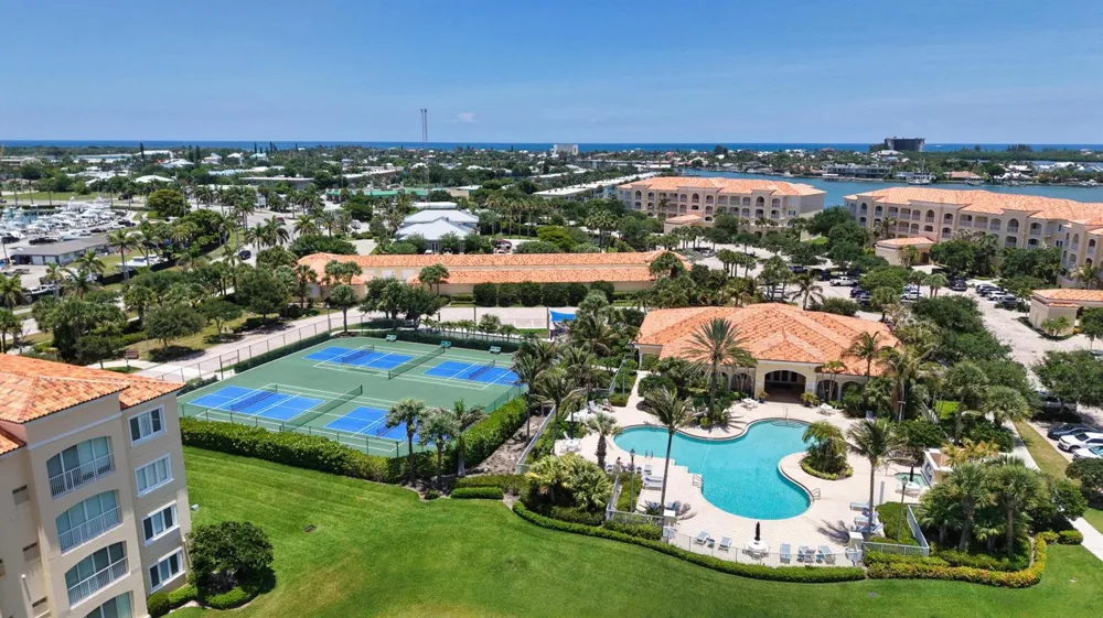 3 HARBOUR ISLE DRIVE E #303 Fort Pierce, FL 34949