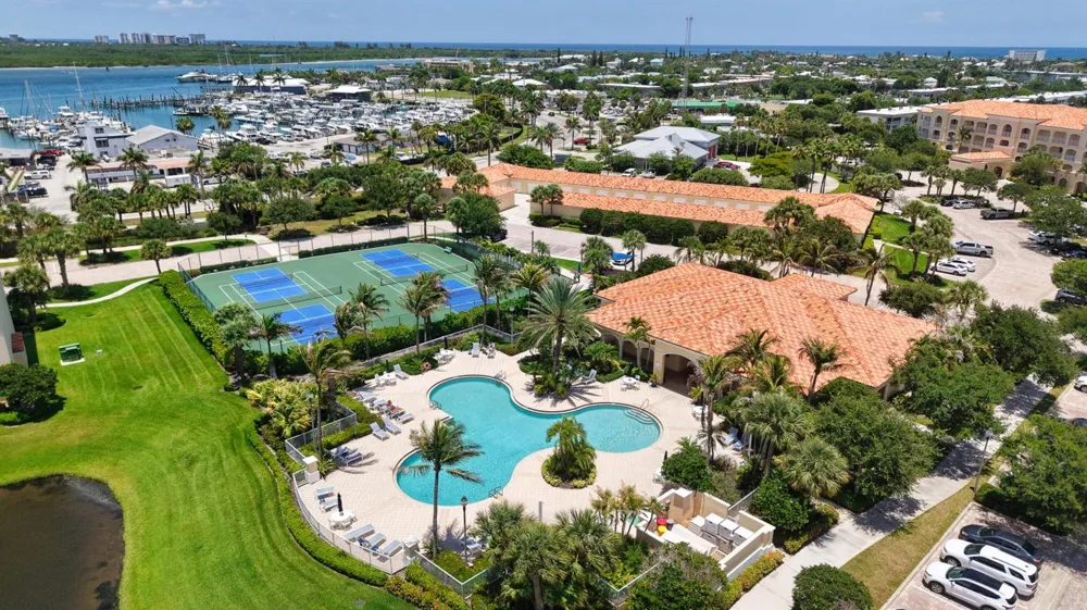 3 HARBOUR ISLE DRIVE E #303 Fort Pierce, FL 34949