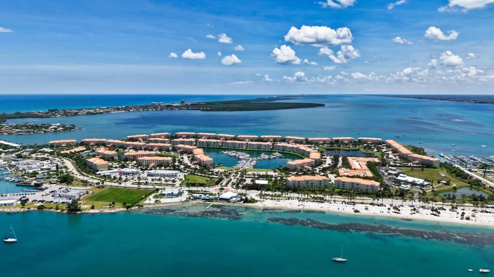 3 HARBOUR ISLE DRIVE E #303 Fort Pierce, FL 34949