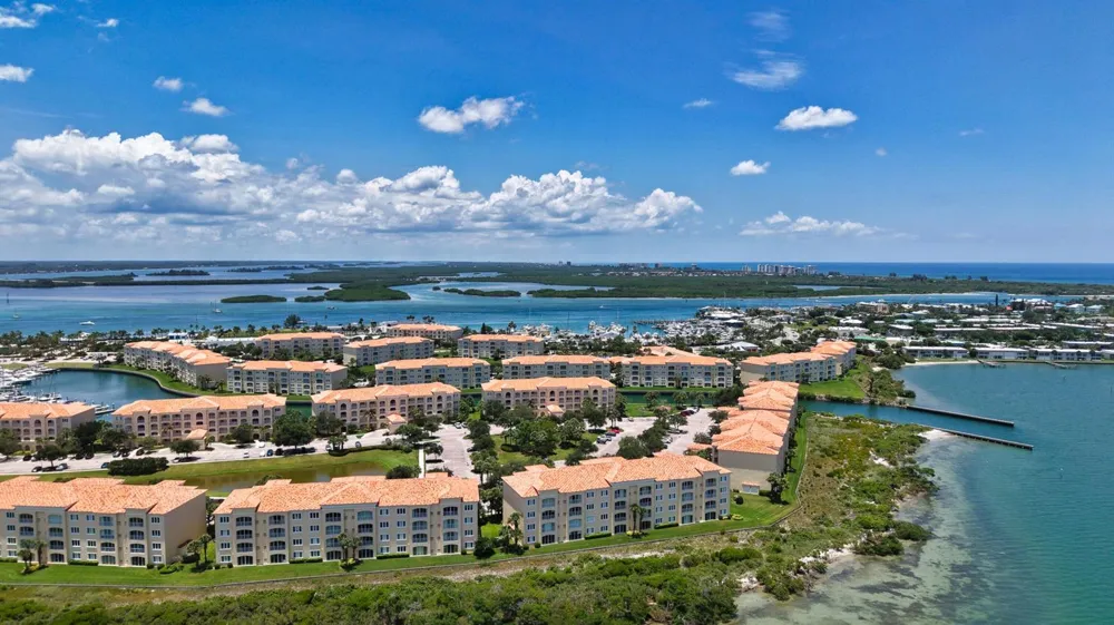 3 HARBOUR ISLE DRIVE E #303 Fort Pierce, FL 34949