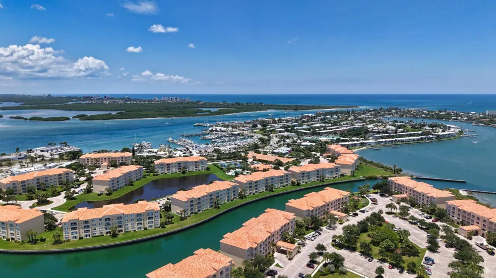 3 HARBOUR ISLE DRIVE E #303 Fort Pierce, FL 34949