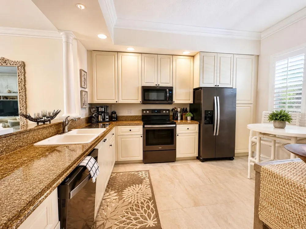 3 HARBOUR ISLE DRIVE E #303 Fort Pierce, FL 34949