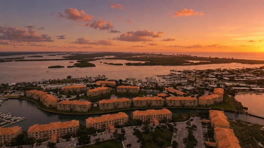 3 HARBOUR ISLE DRIVE E #303 Fort Pierce, FL 34949
