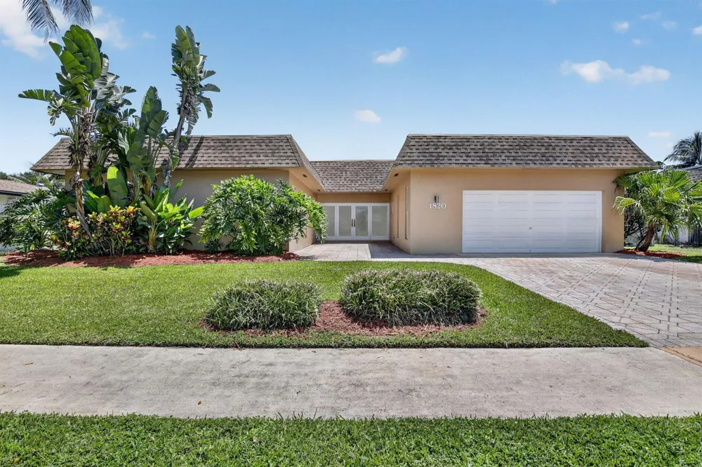 1820 SW 67th Terrace Plantation, FL 33317