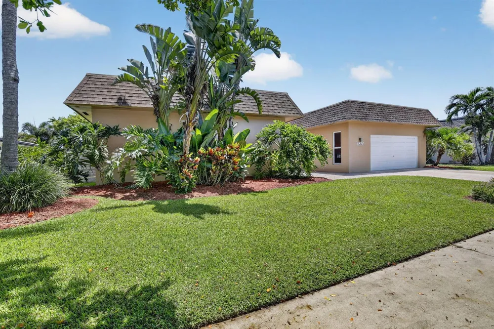 1820 SW 67th Terrace Plantation, FL 33317