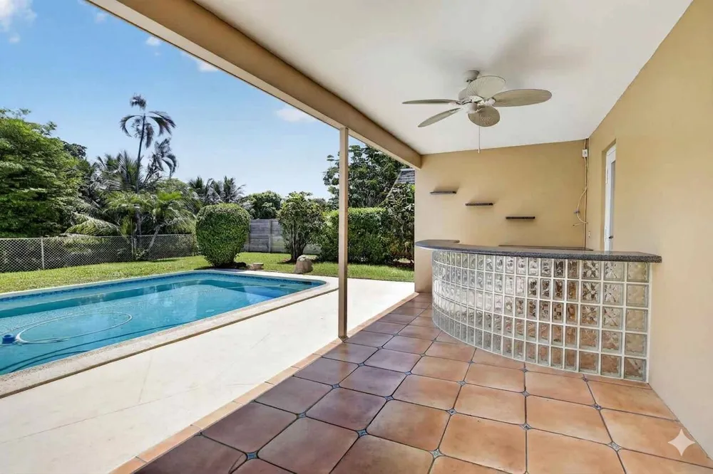 1820 SW 67th Terrace Plantation, FL 33317