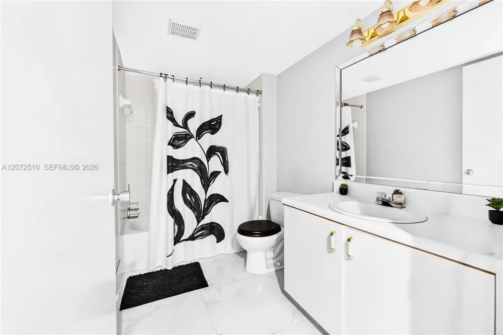1651 SW 127th Ave #212A Pembroke Pines, FL 33027