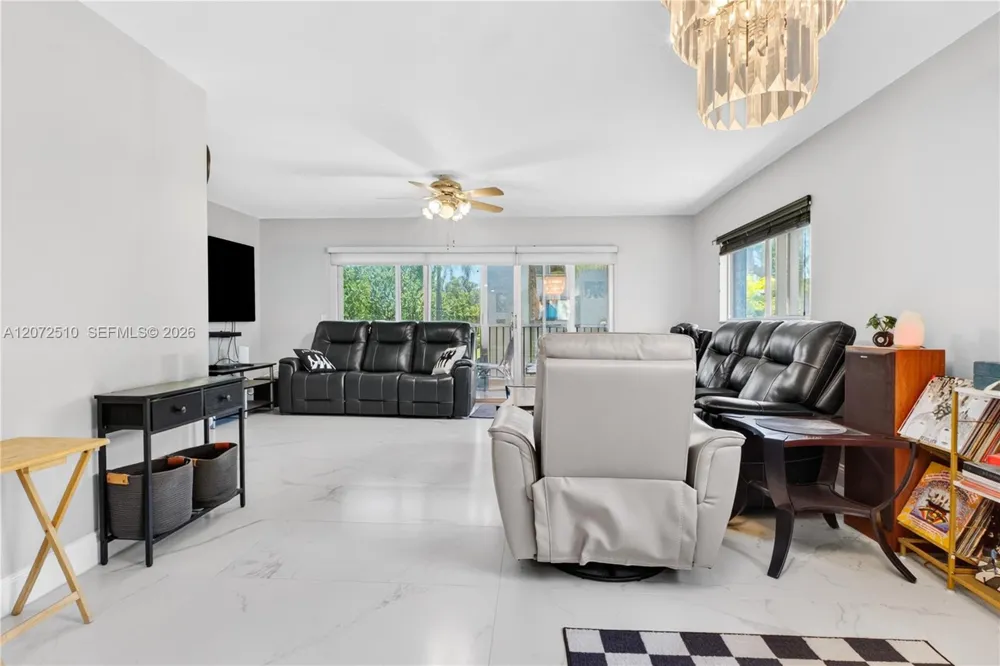 1651 SW 127th Ave #212A Pembroke Pines, FL 33027