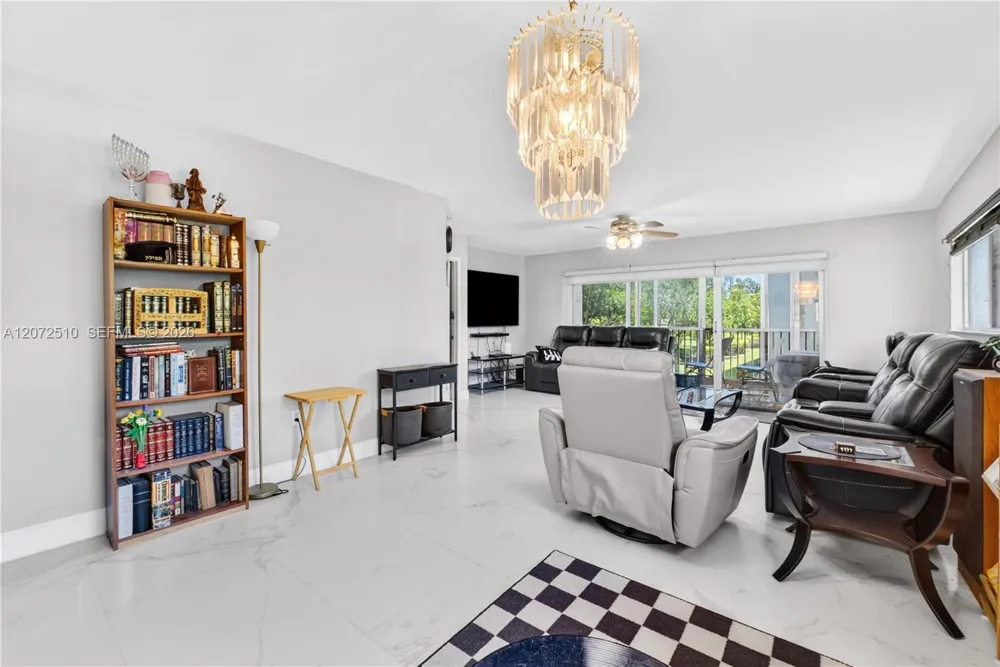 1651 SW 127th Ave #212A Pembroke Pines, FL 33027