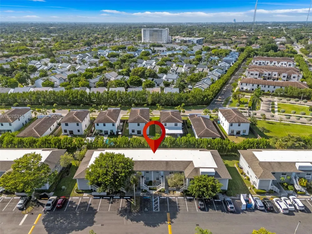 426 NE 210th Cir Ter #103-2 Miami, FL 33179