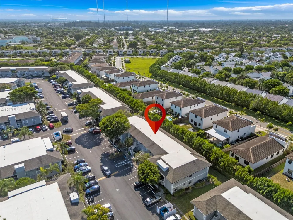 426 NE 210th Cir Ter #103-2 Miami, FL 33179