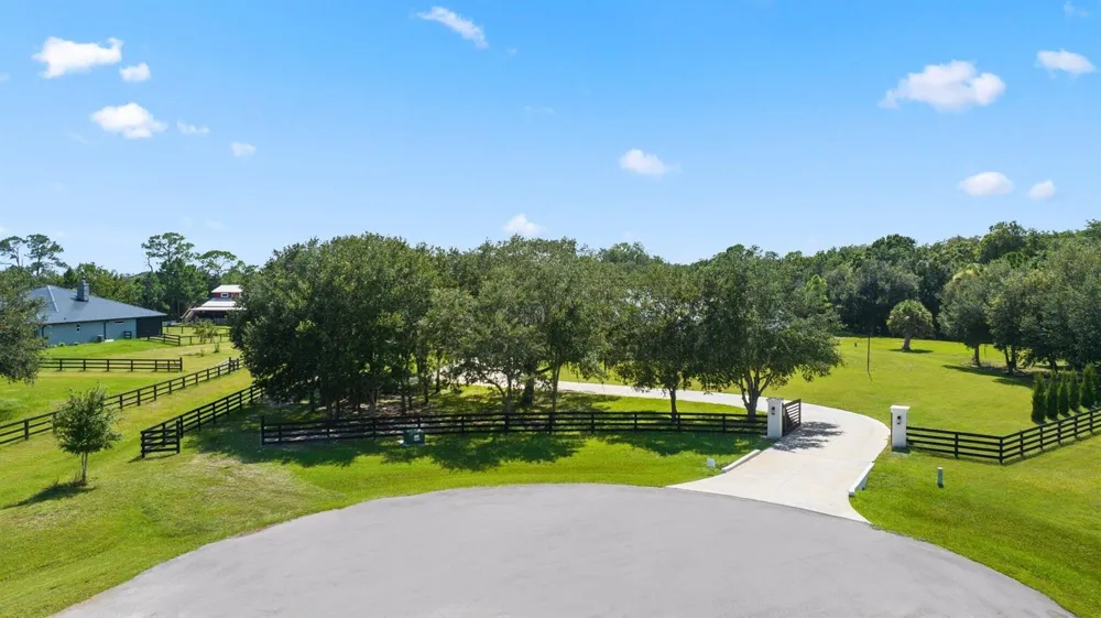1955 SE 137TH WAY Okeechobee, FL 34974