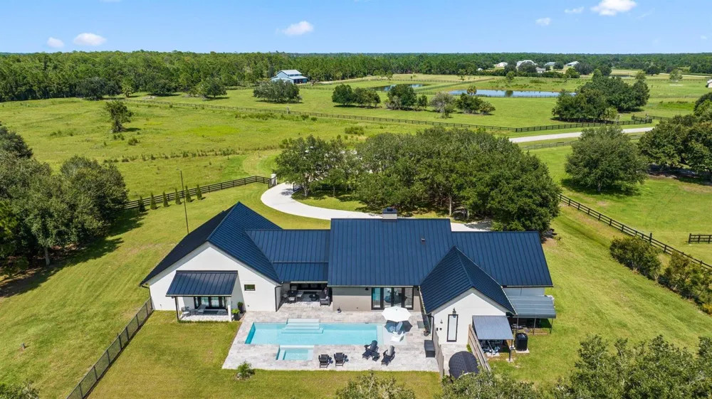 1955 SE 137TH WAY Okeechobee, FL 34974