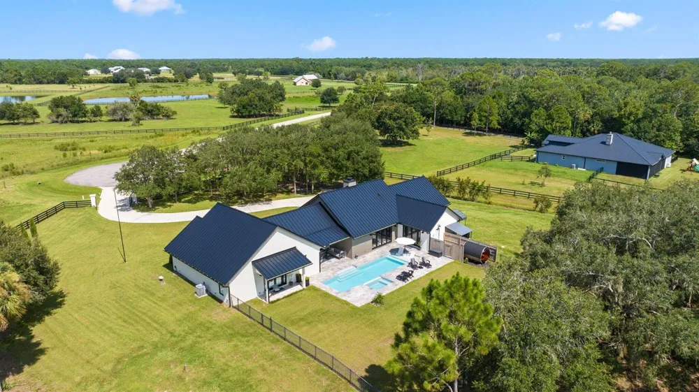 1955 SE 137TH WAY Okeechobee, FL 34974