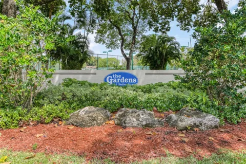 709 Gardens Dr #101
