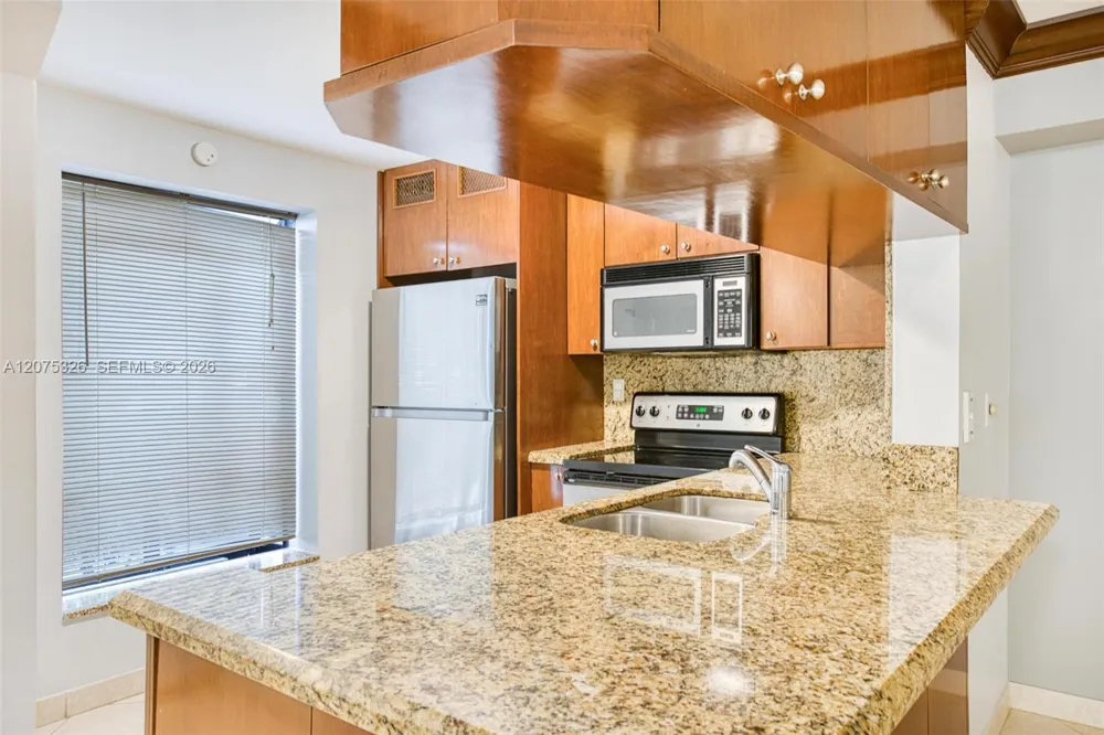 709 Gardens Dr #101 Pompano Beach, FL 33069