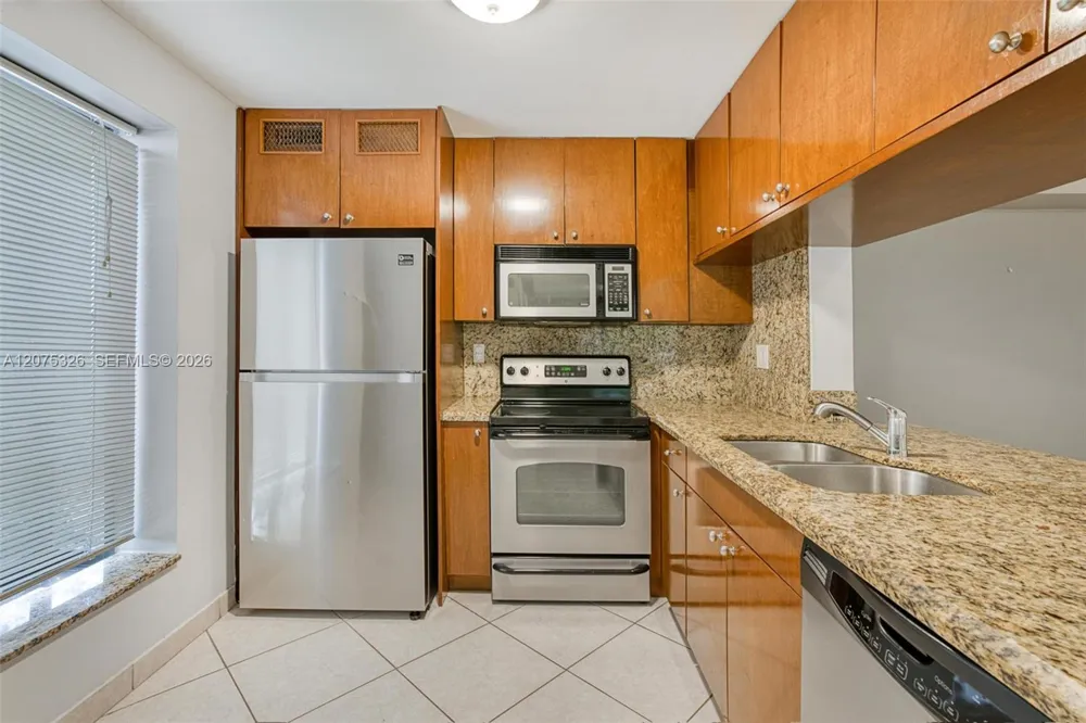 709 Gardens Dr #101 Pompano Beach, FL 33069