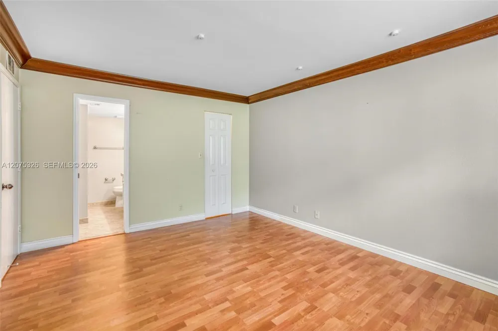 709 Gardens Dr #101 Pompano Beach, FL 33069