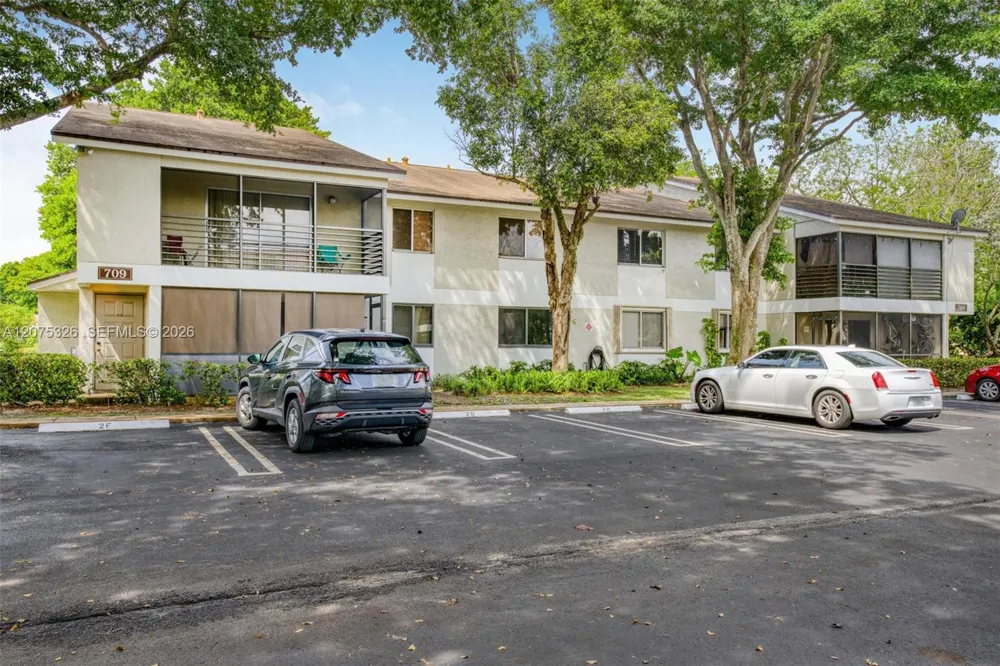 709 Gardens Dr #101 Pompano Beach, FL 33069
