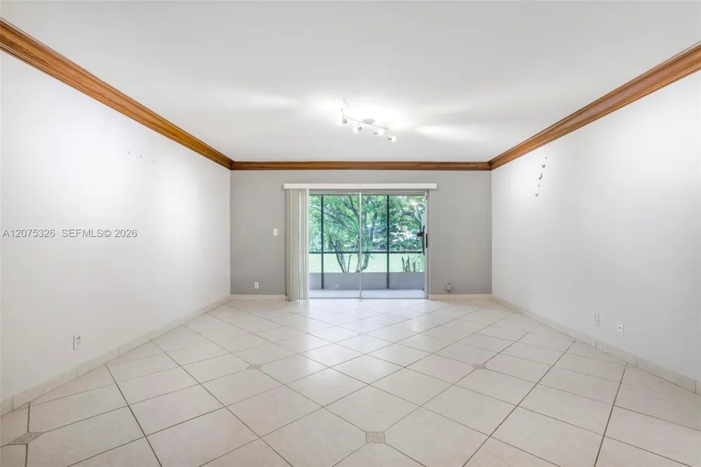 709 Gardens Dr #101 Pompano Beach, FL 33069
