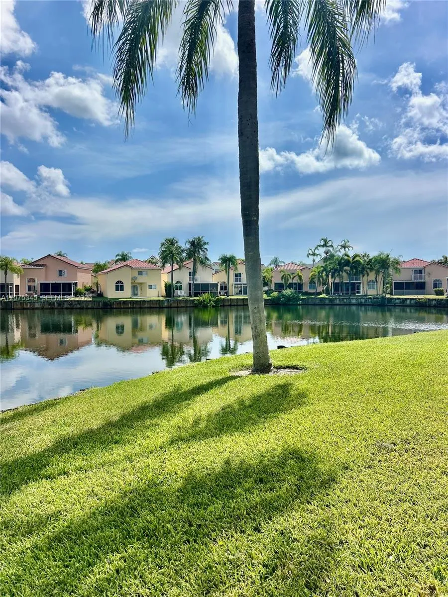 1094 SE 6th Ave #1094 Dania Beach, FL 33004