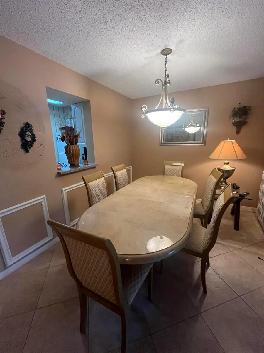 7185 HUNTINGTON LANE #306 Delray Beach, FL 33446