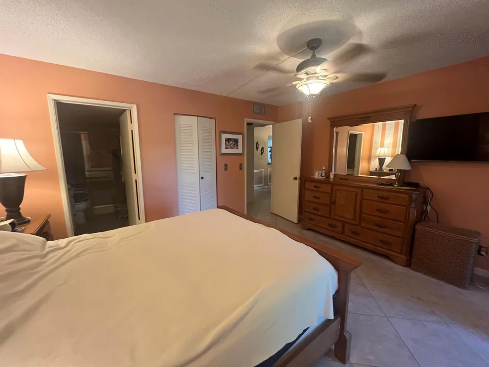 7185 HUNTINGTON LANE #306 Delray Beach, FL 33446
