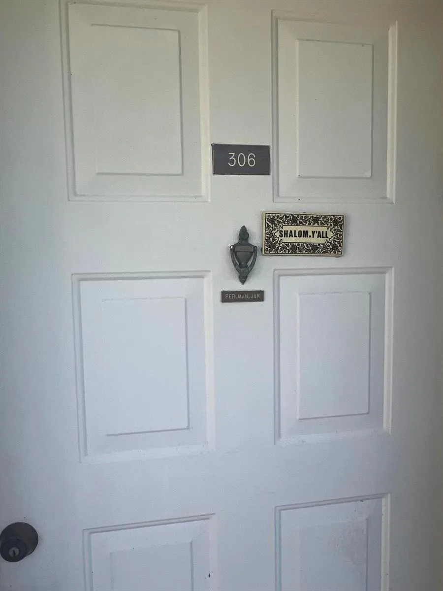 7185 HUNTINGTON LANE #306 Delray Beach, FL 33446